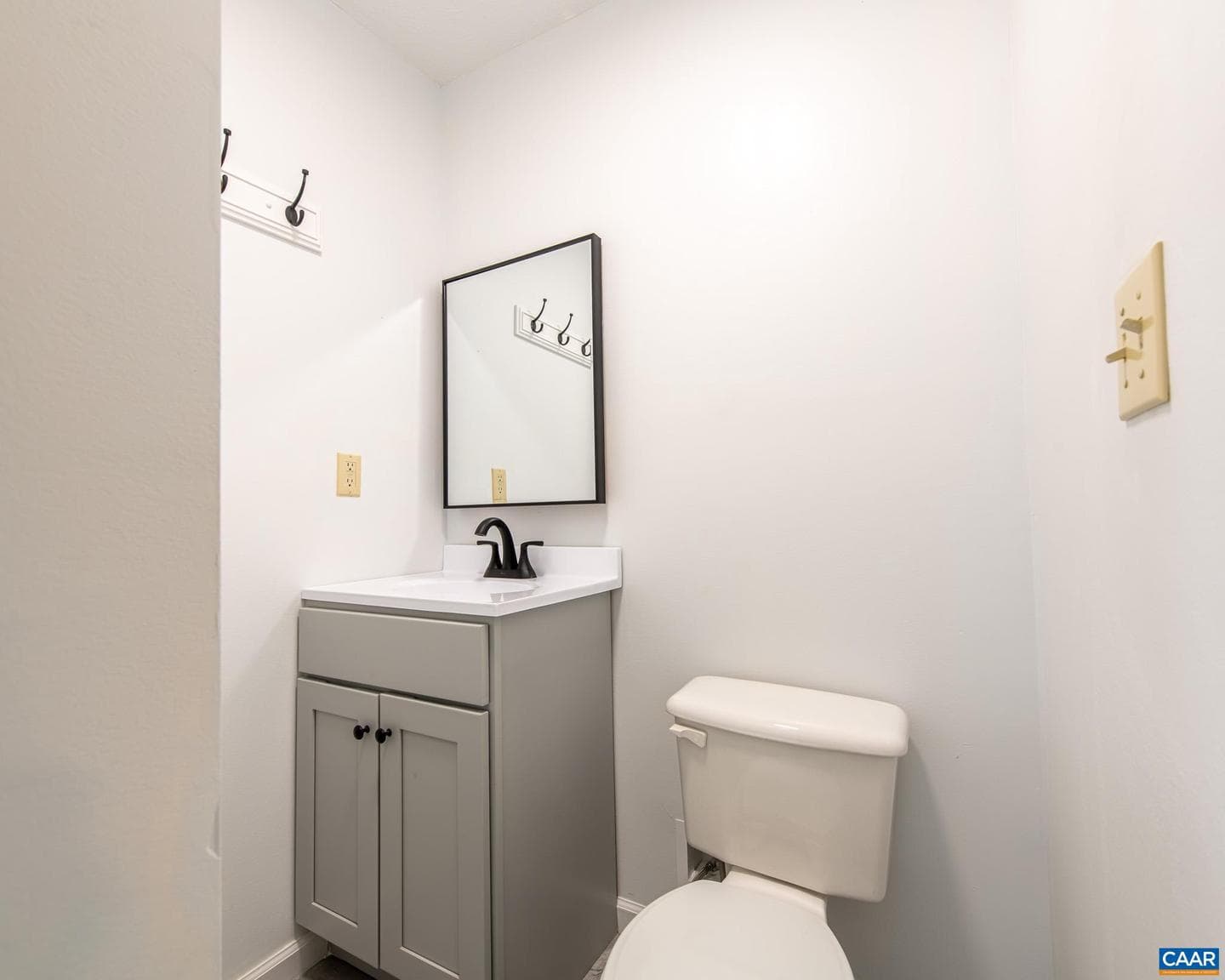 101 Dun Glory Dr photo 35