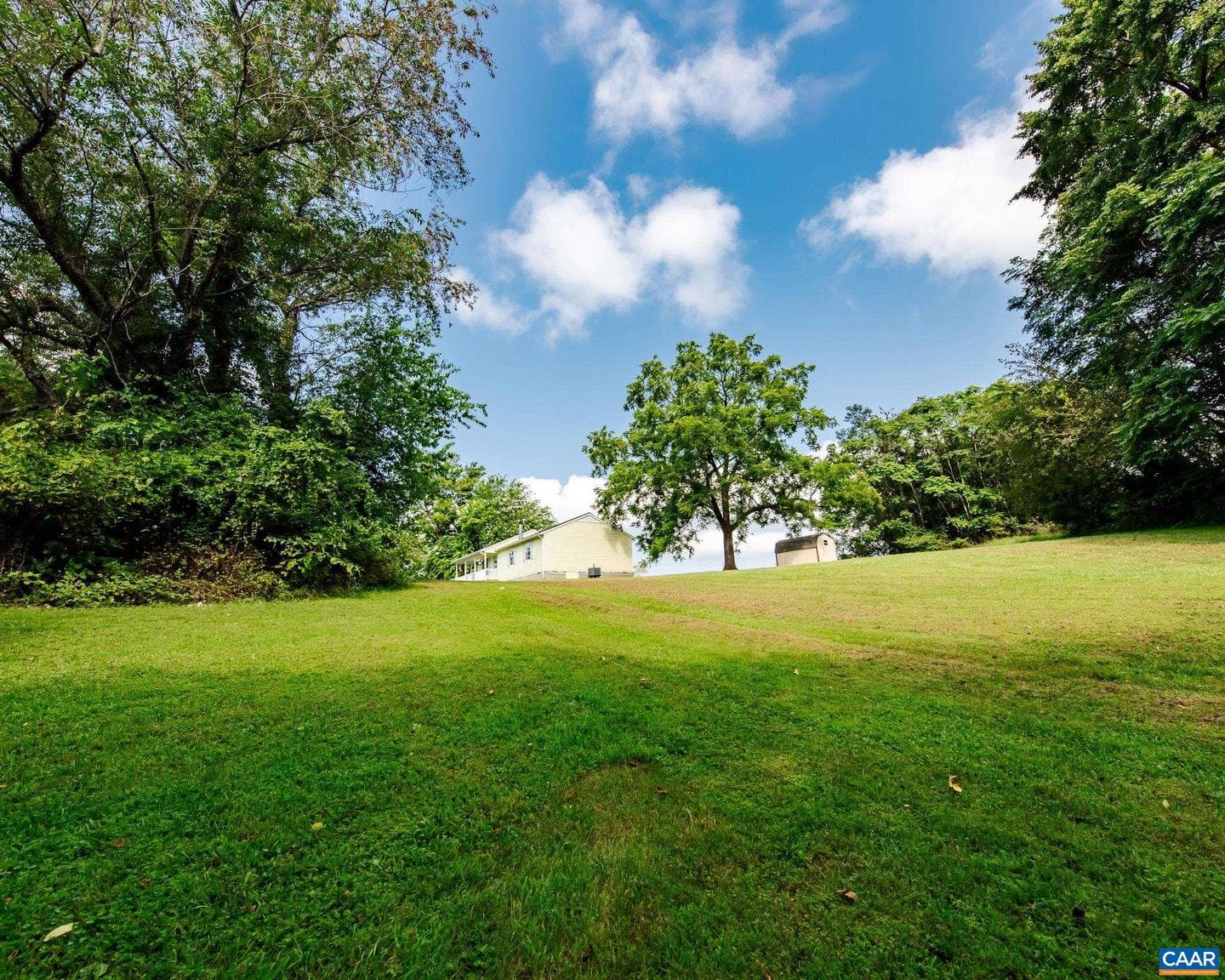 101 Dun Glory Dr photo 5