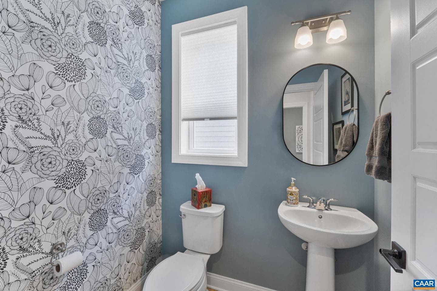 2072 Dunwood Dr photo 22