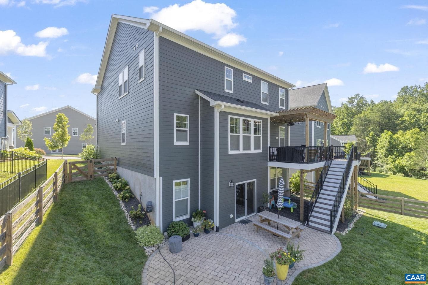 2072 Dunwood Dr photo 49