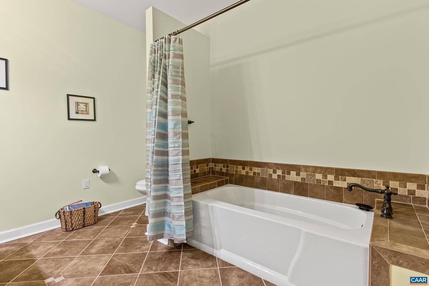 175 Tracie Dr photo 36