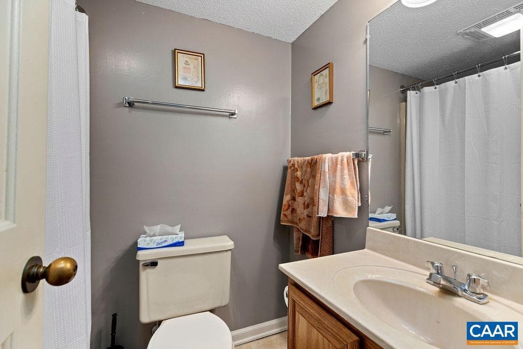 2031 Stone Ridge Condos photo 14
