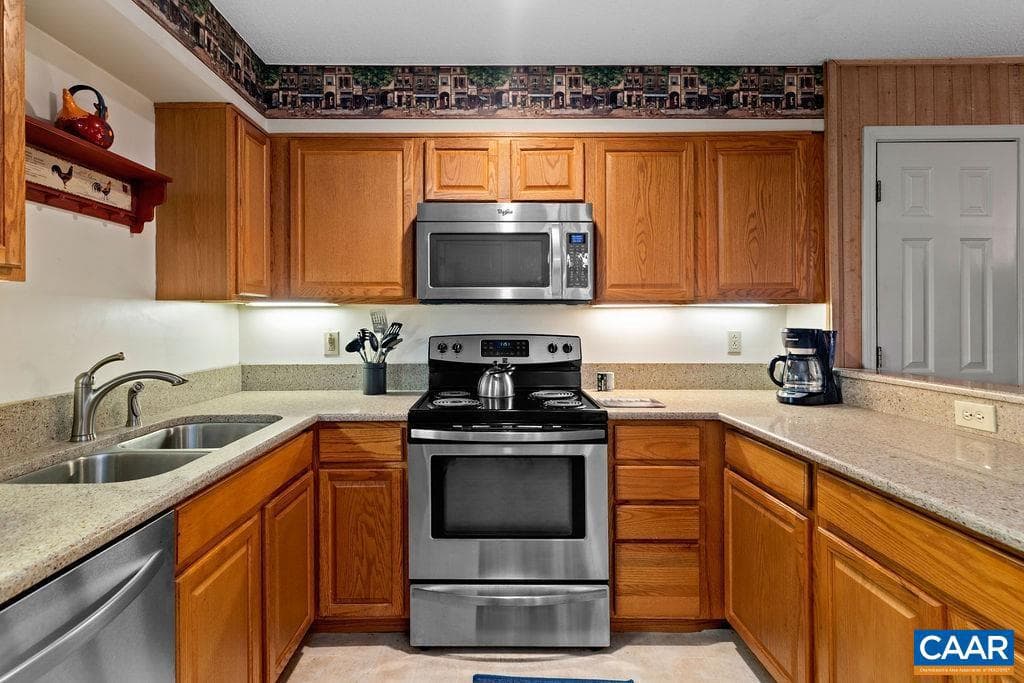 2031 Stone Ridge Condos photo 9