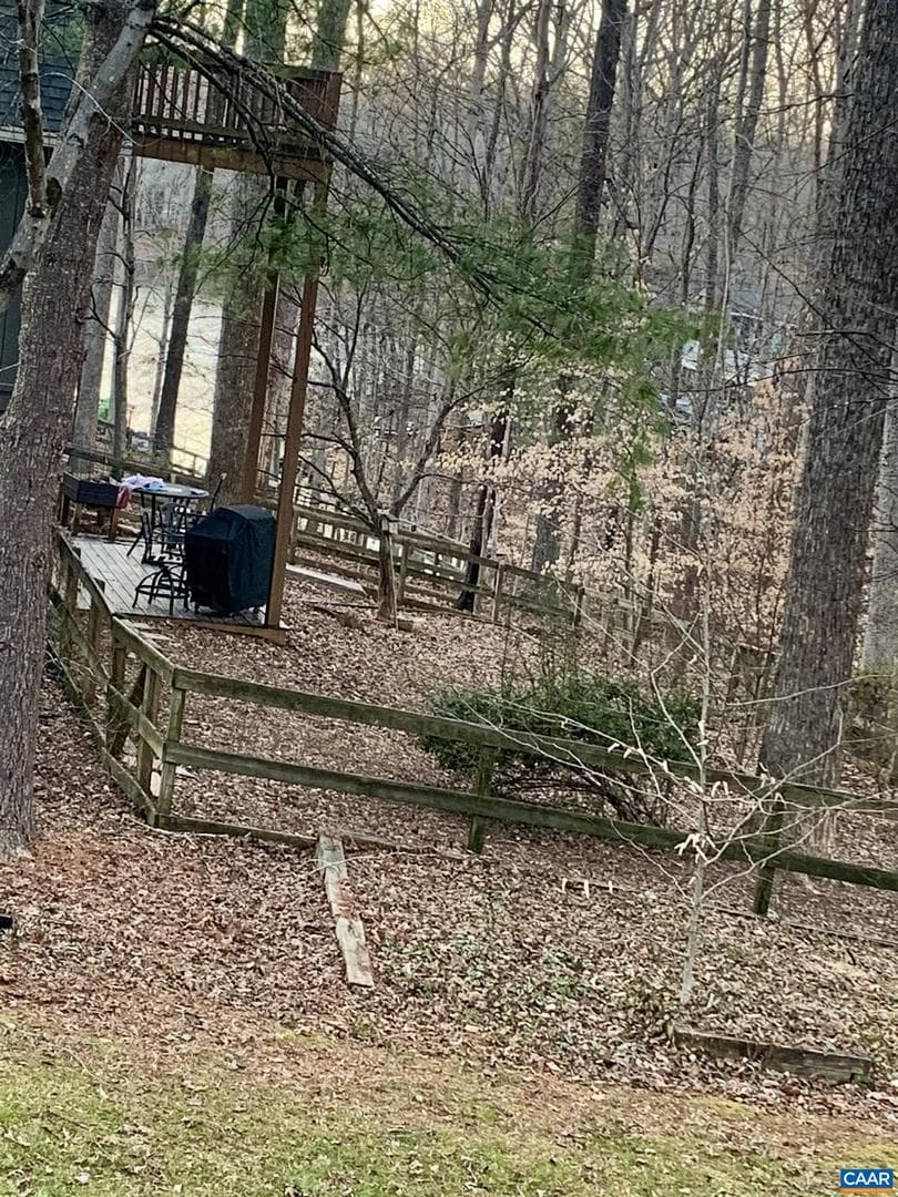 13 Axle Tree Rd photo 4