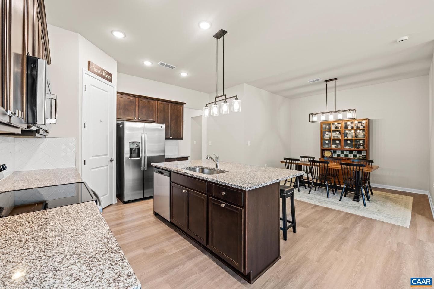 795 Four Seasons Dr photo 9