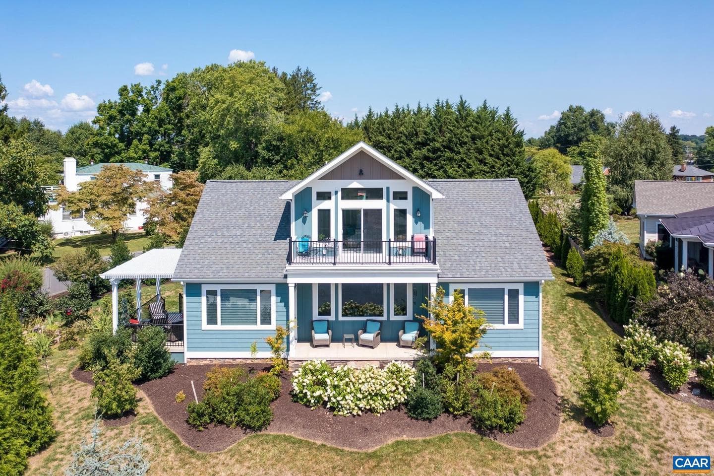 2548 Belvue Rd photo 2