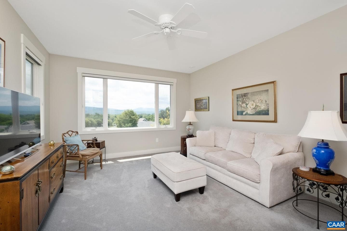 2548 Belvue Rd photo 22