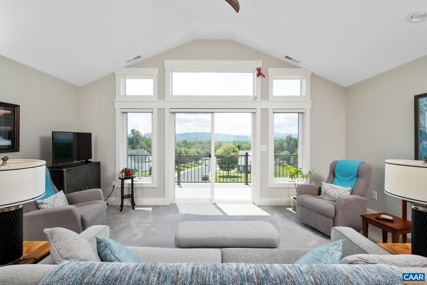 2548 Belvue Rd photo 27