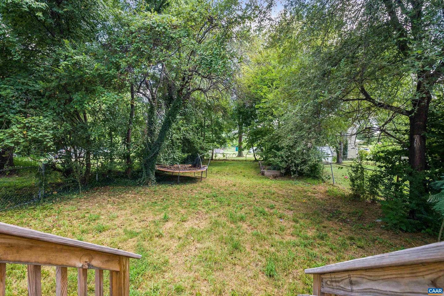 314 W 13th St photo 15