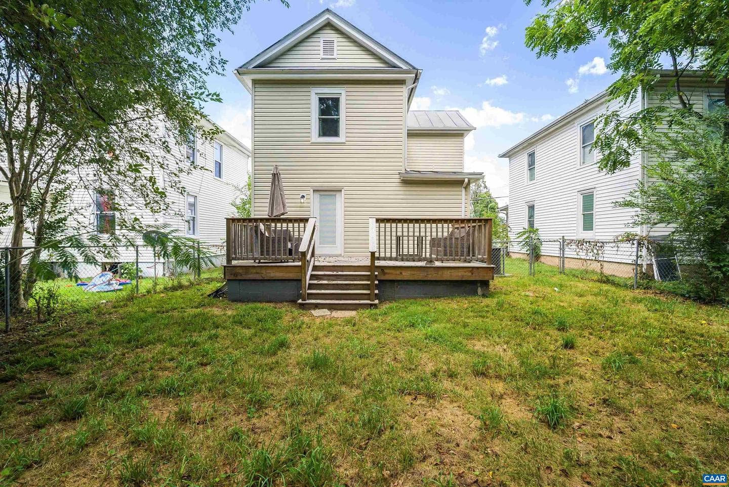 314 W 13th St photo 18