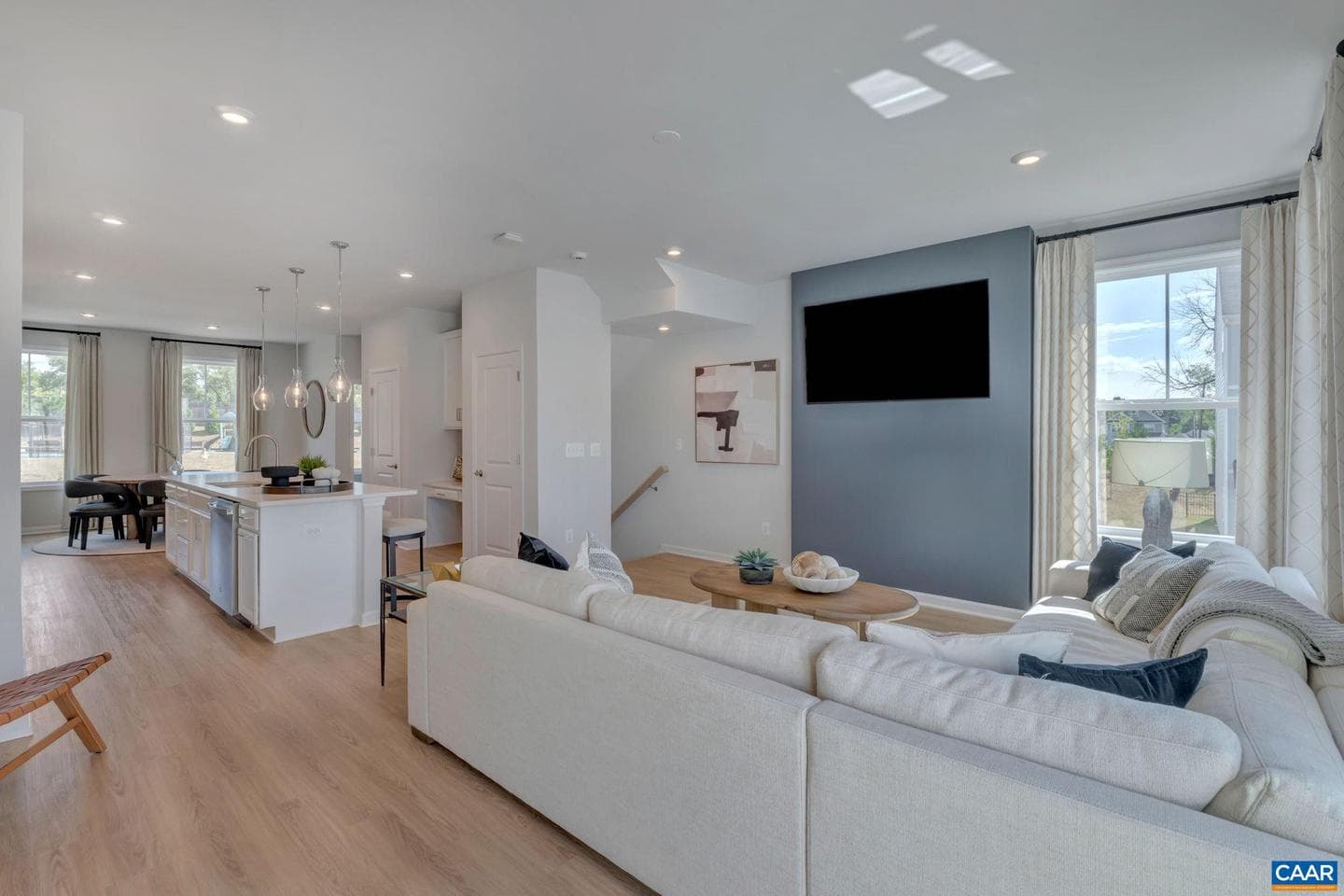 4994 Dunnagan Dr photo 5