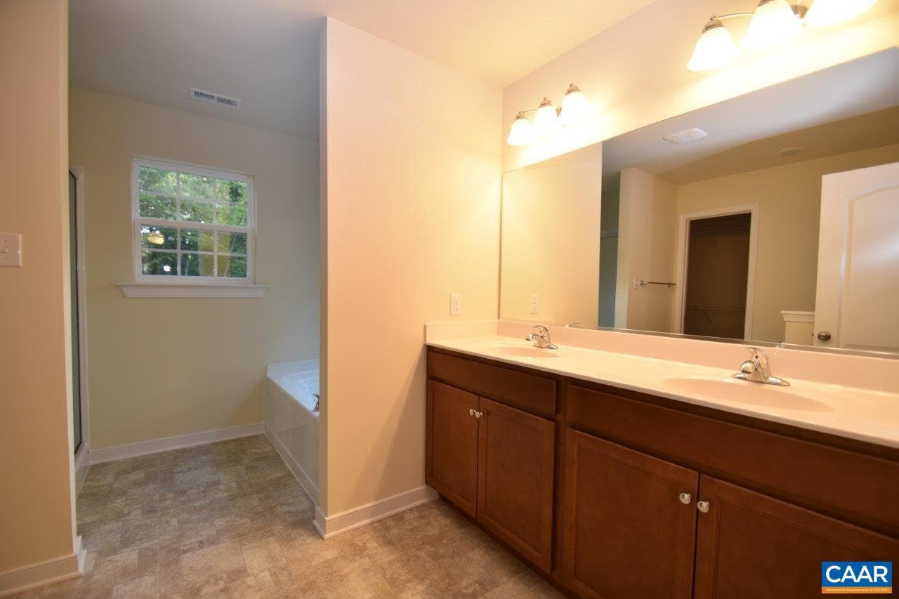 251 Porkchop Ct photo 11