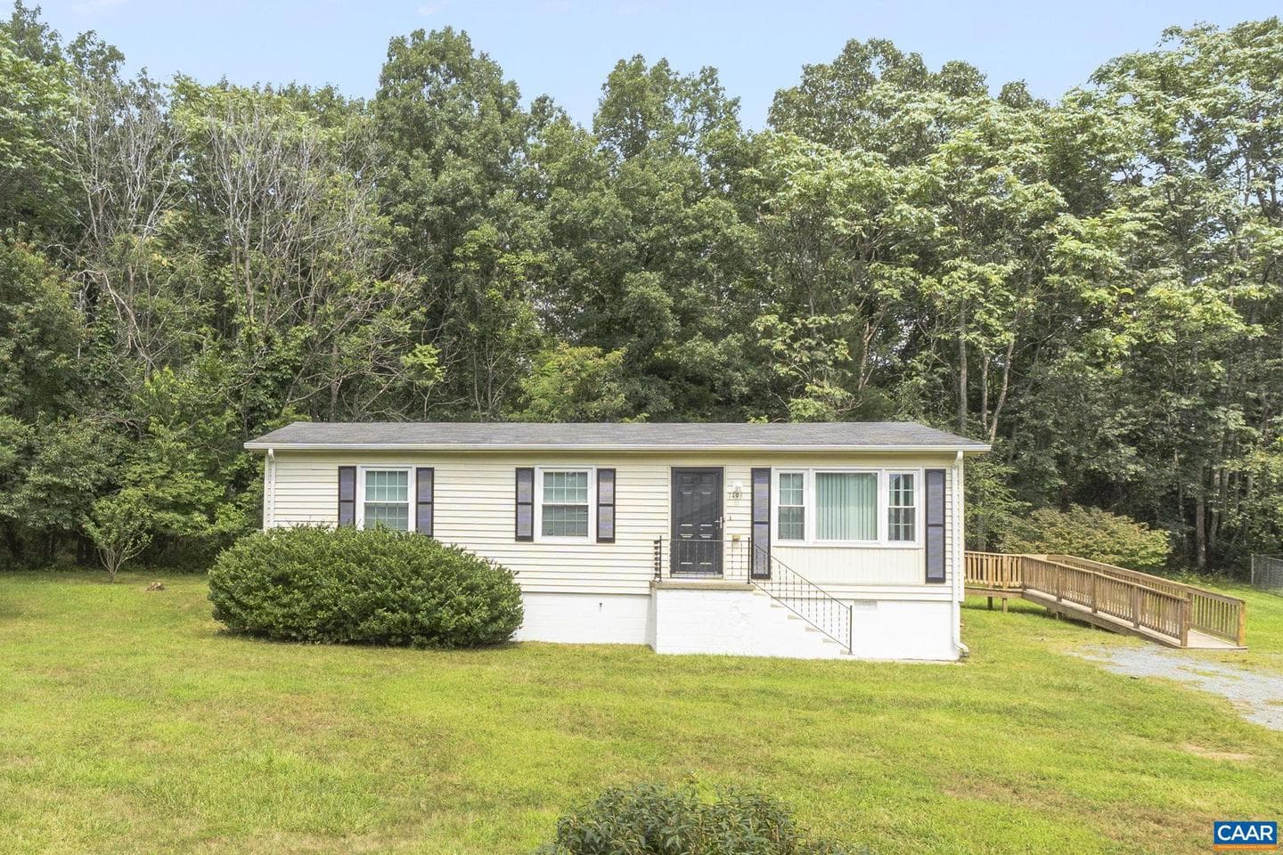 1496 Orchard Dr photo 1