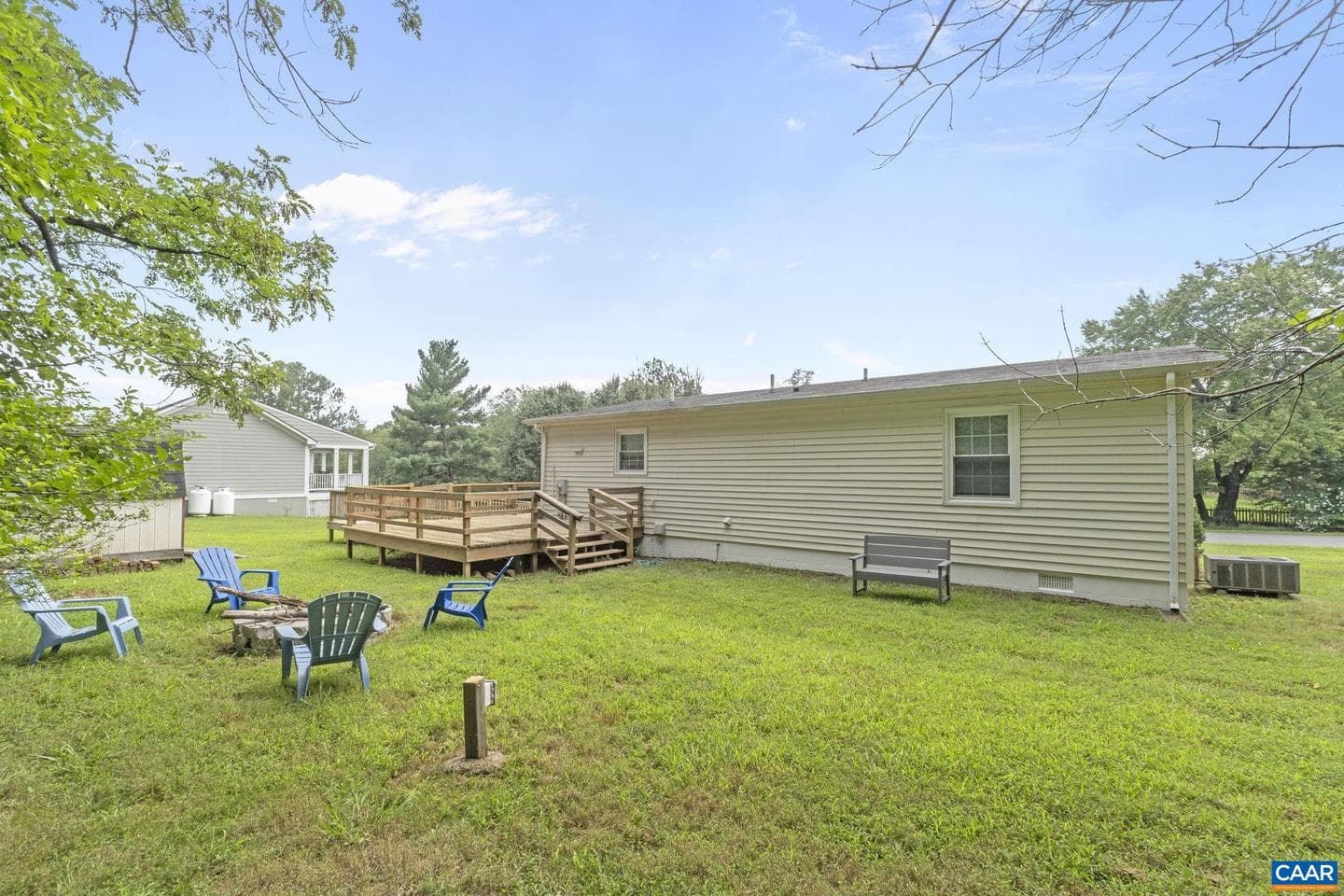 1496 Orchard Dr photo 4