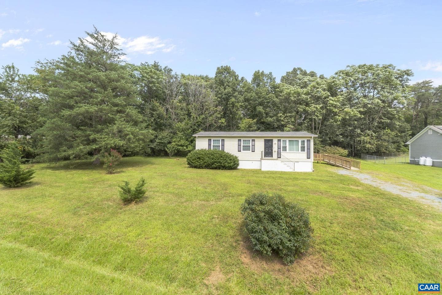 1496 Orchard Dr photo 5