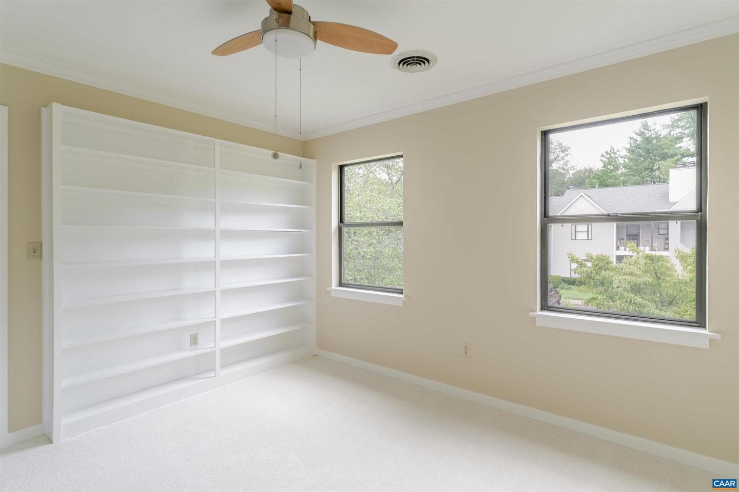 555 Millstone Ct photo 20