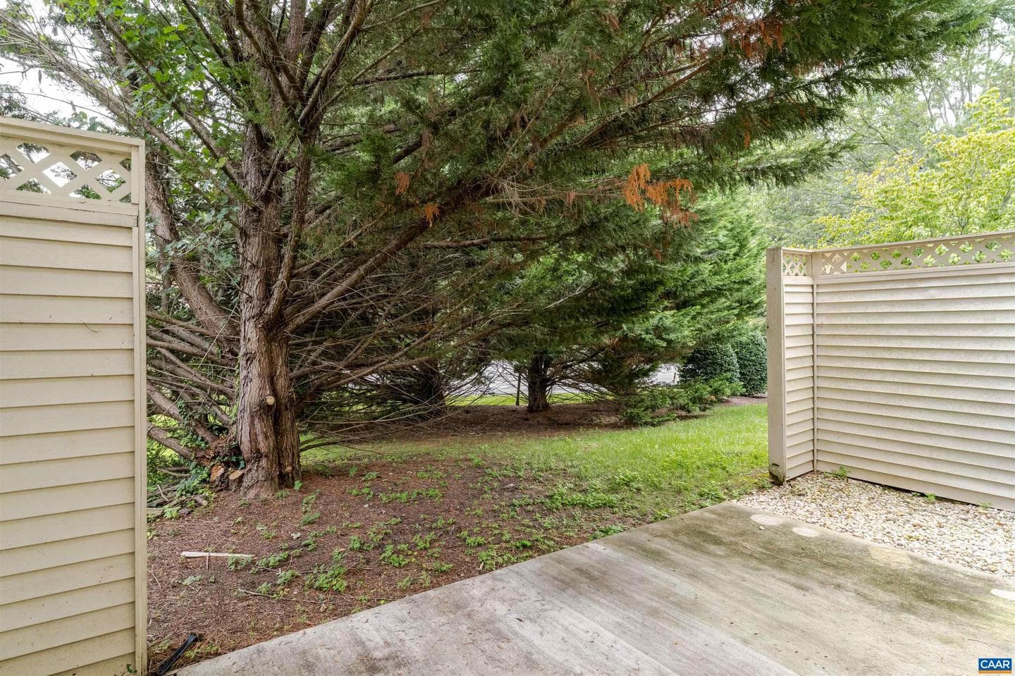 555 Millstone Ct photo 22