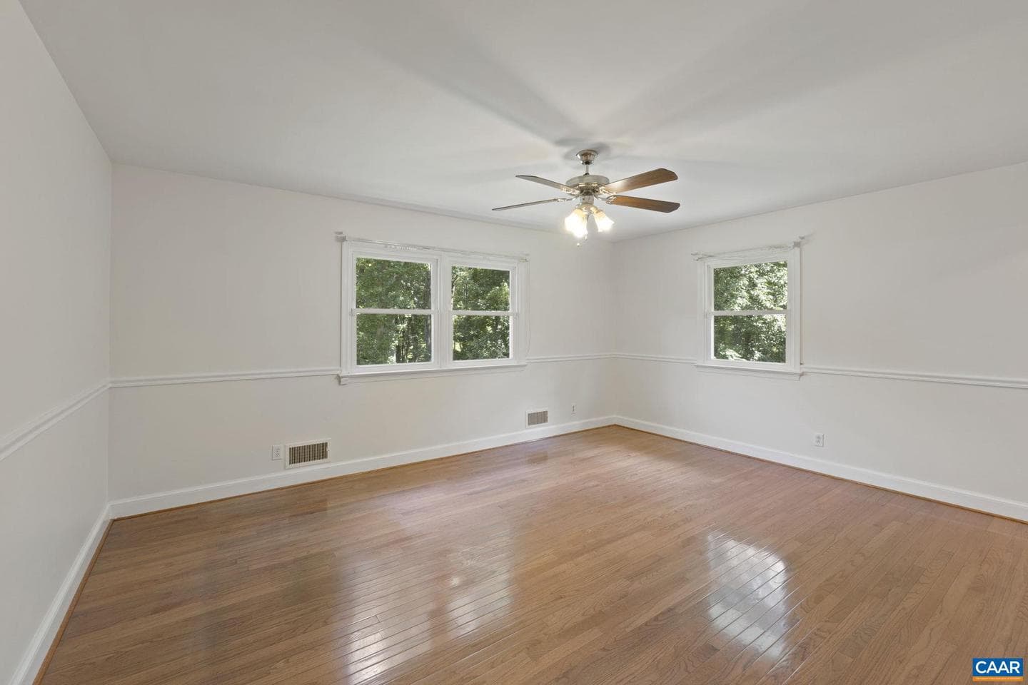 635 Ridgemont Rd photo 34