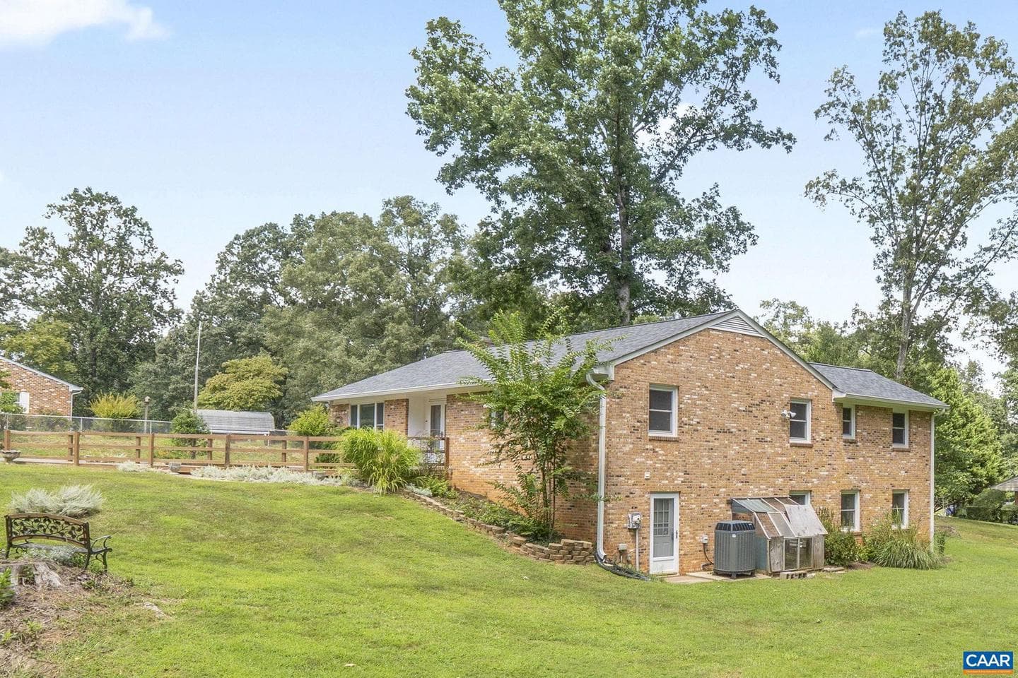 635 Ridgemont Rd photo 50
