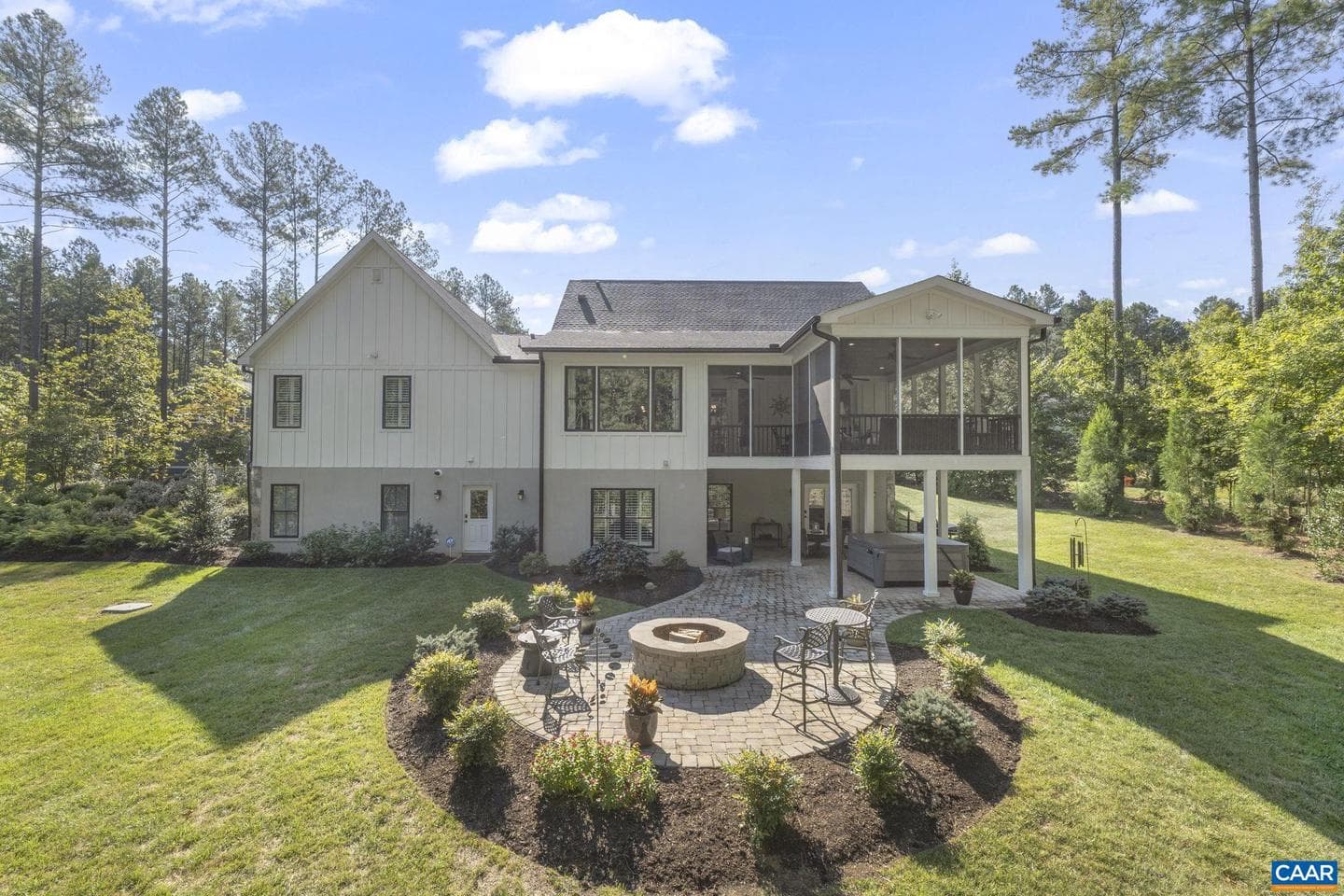 98 Pine Shadow Ct photo 10