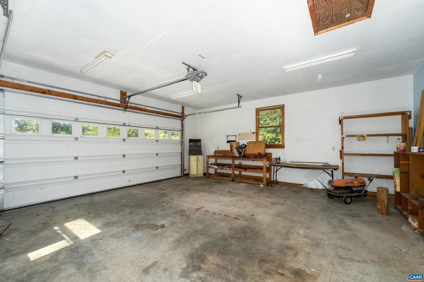 421 Newtown Rd photo 28