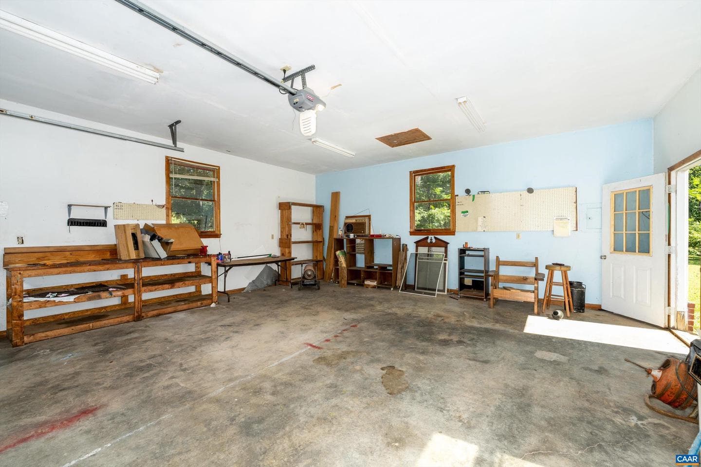 421 Newtown Rd photo 29