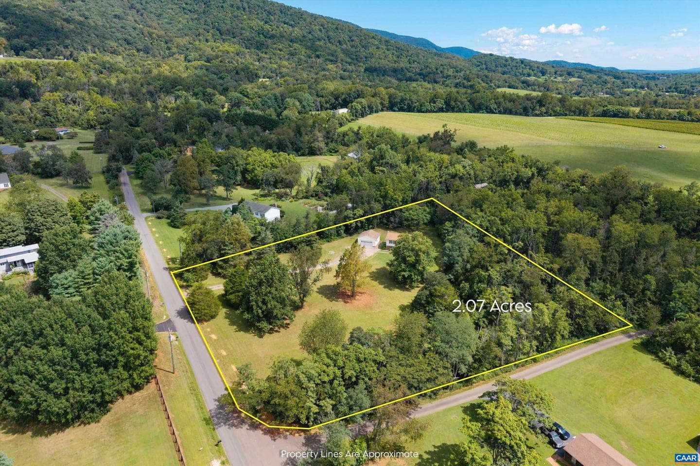 421 Newtown Rd photo 40