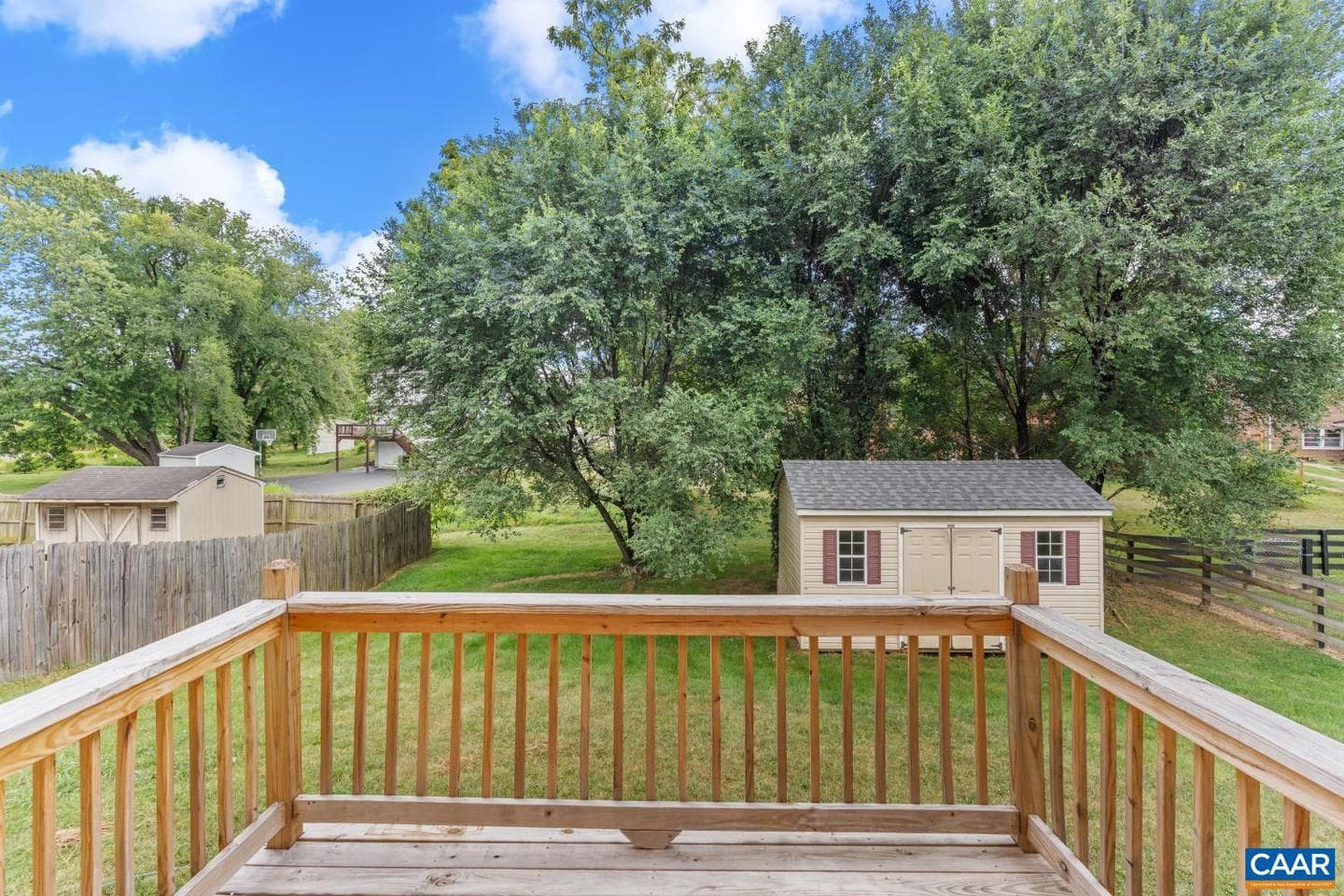 596 Edwardian Ln photo 23
