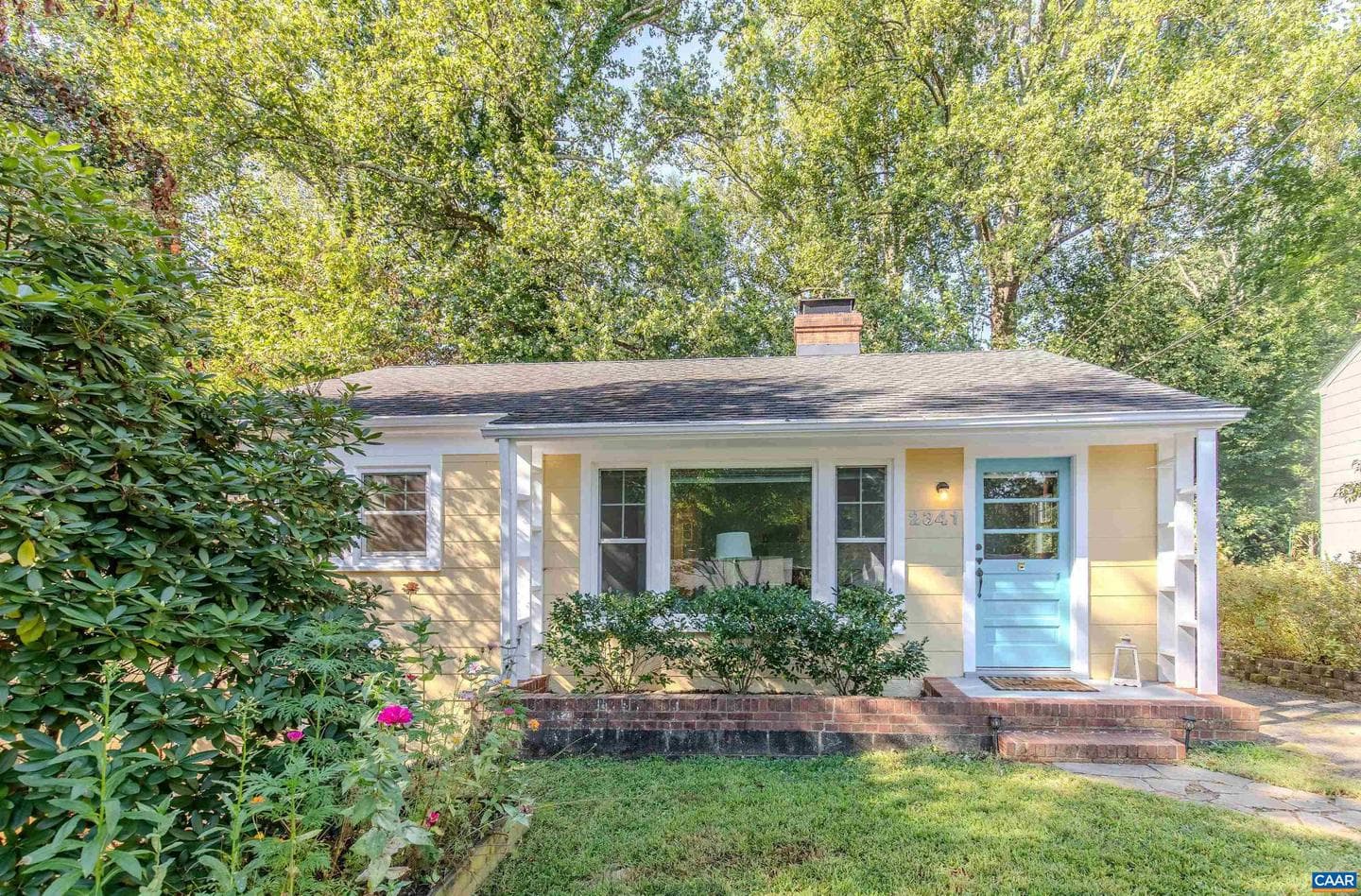 2341 Highland Ave photo 1