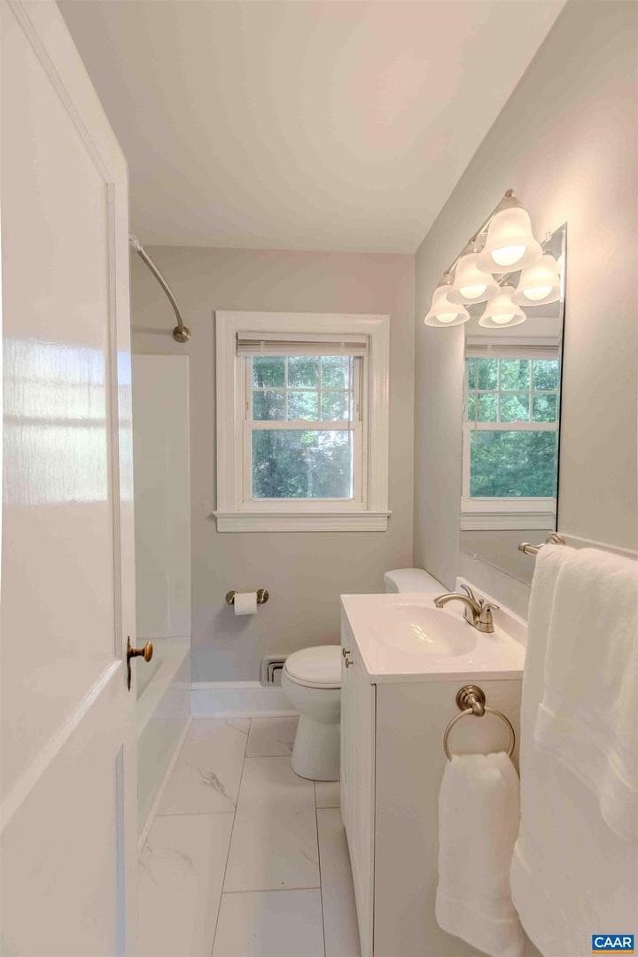 2341 Highland Ave photo 23