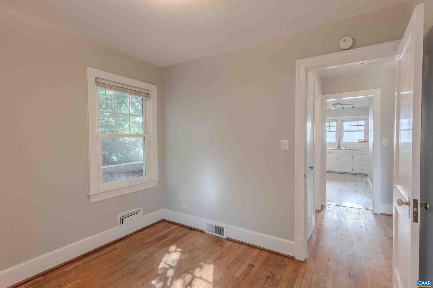 2341 Highland Ave photo 28