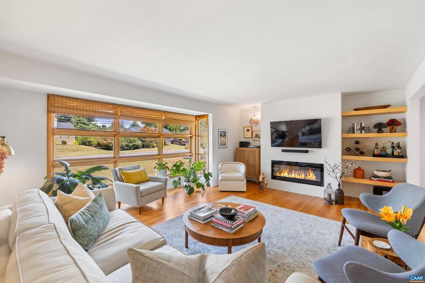 2240 Belvue Rd photo 3