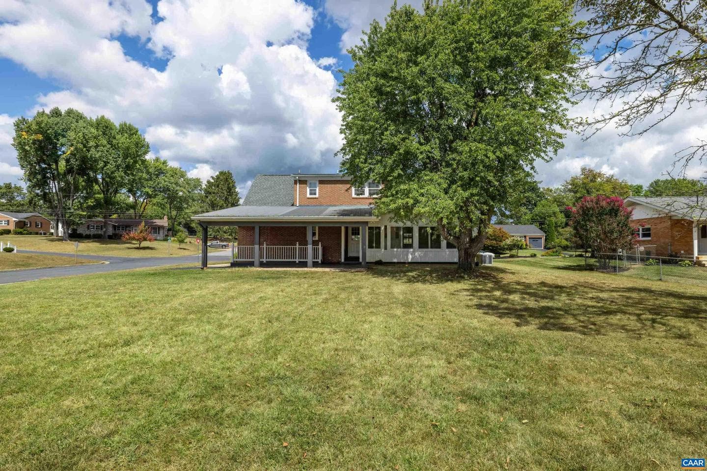 2240 Belvue Rd photo 55