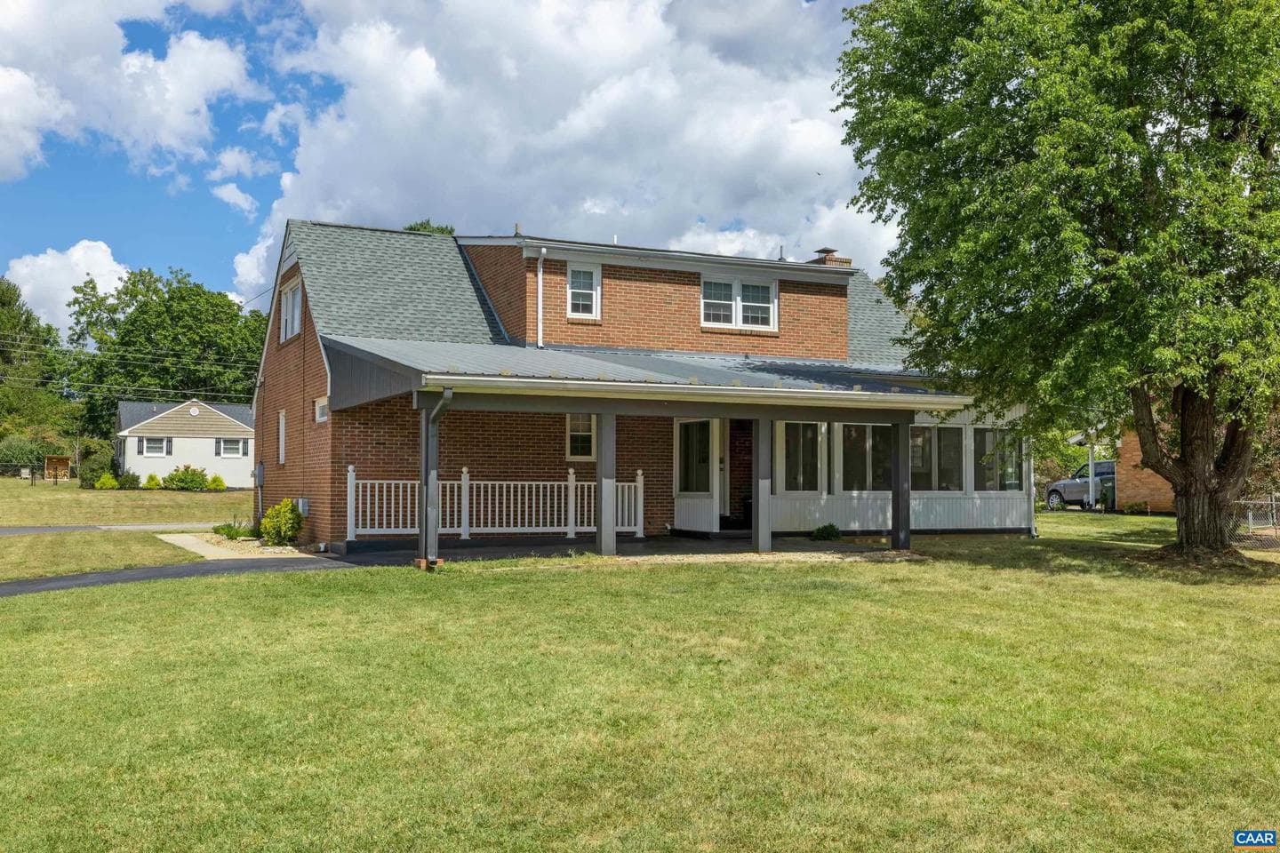 2240 Belvue Rd photo 56