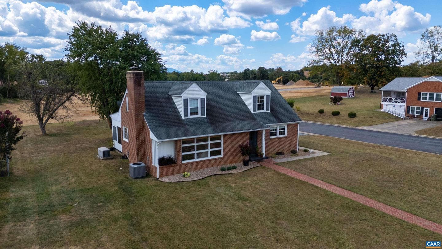2240 Belvue Rd photo 64