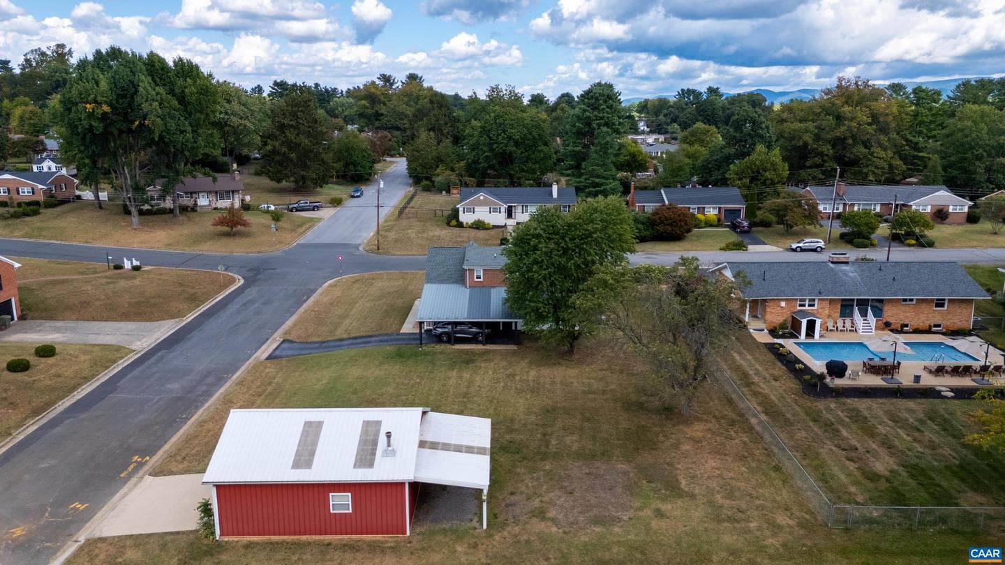 2240 Belvue Rd photo 74
