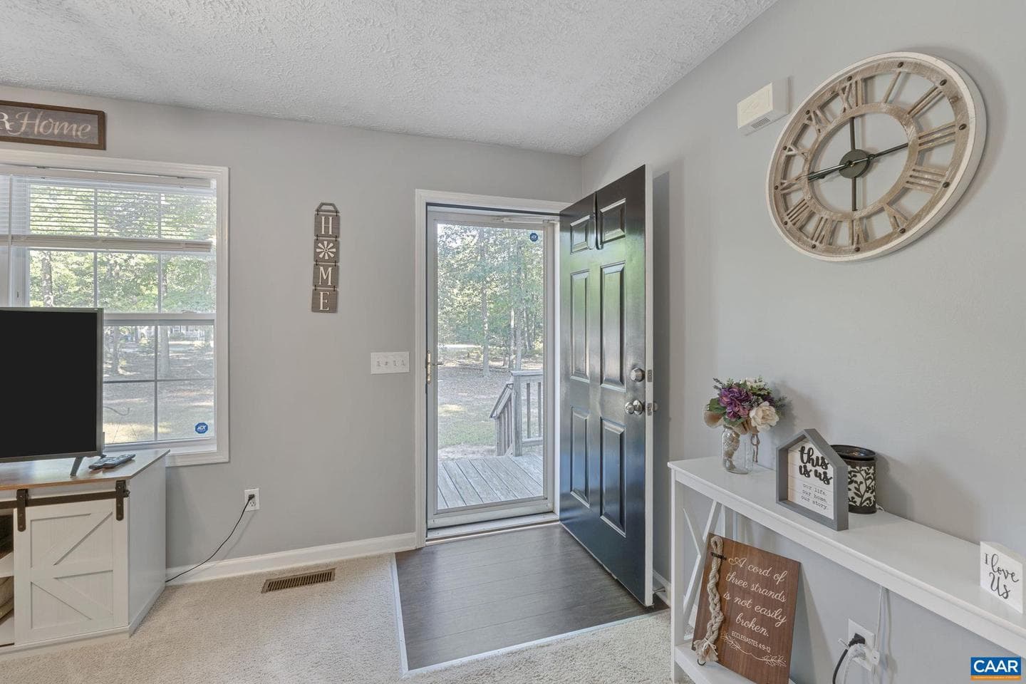 118 Hunters Hill Ln photo 8