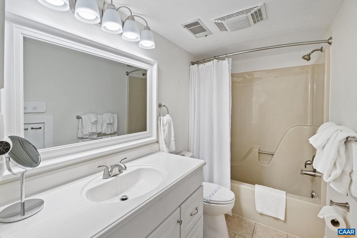 1442 Highlands Condos photo 33