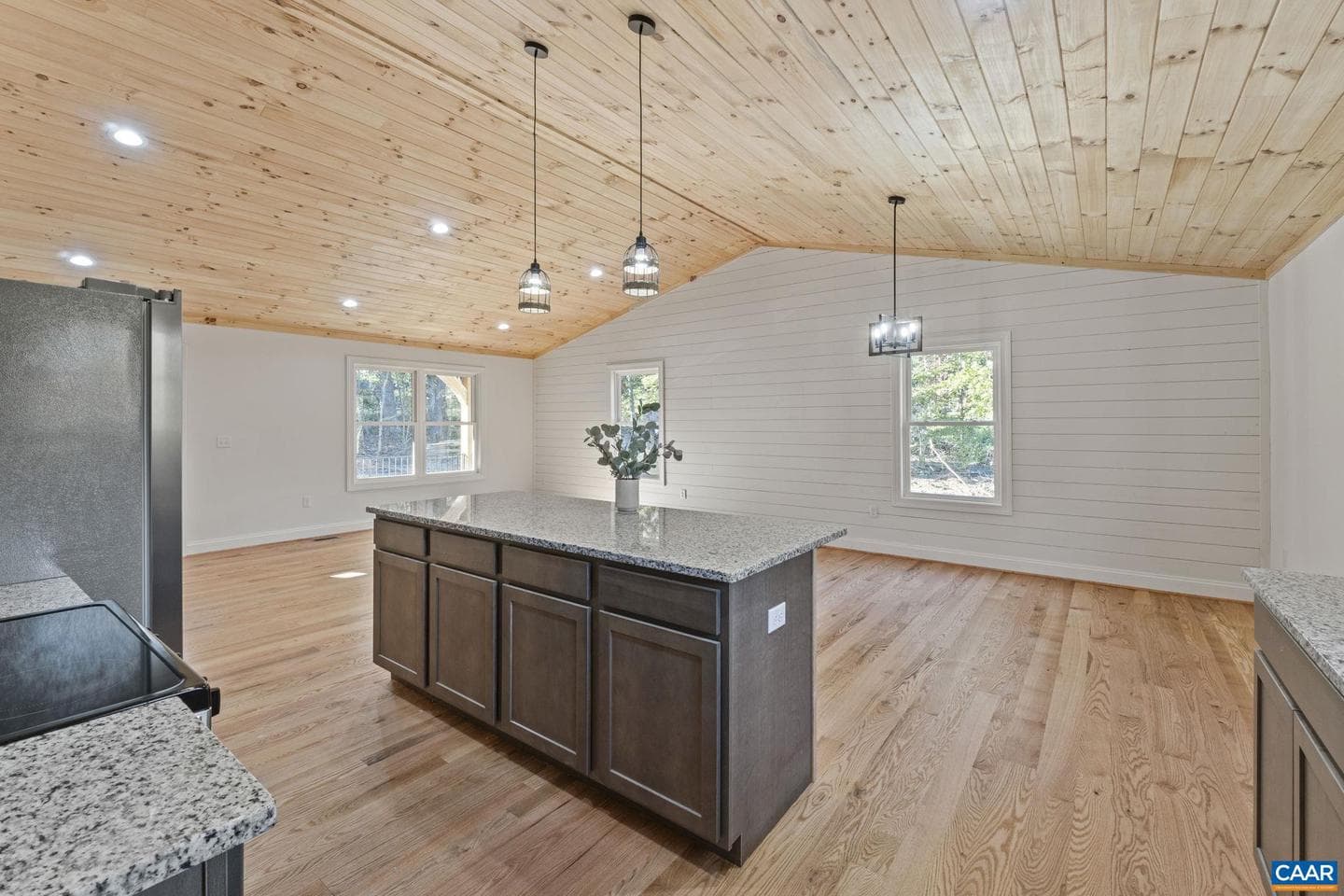 14116 Dickerson Ln photo 26