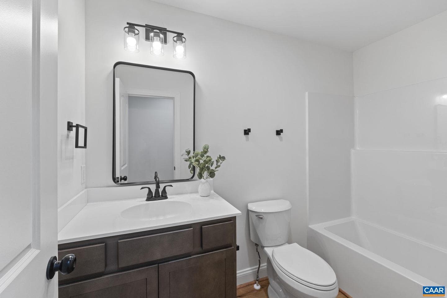 14116 Dickerson Ln photo 28