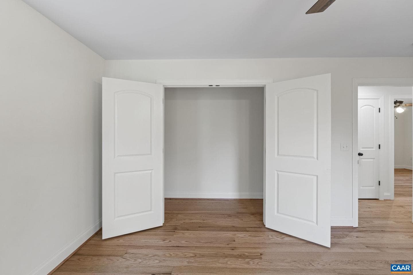 14116 Dickerson Ln photo 31