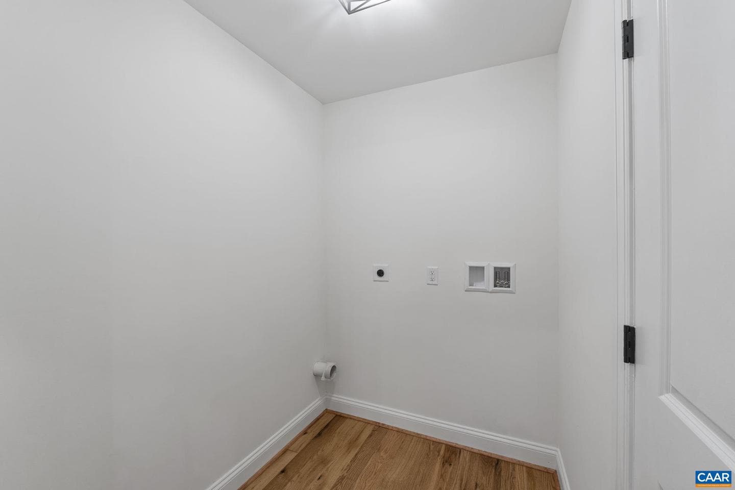 14116 Dickerson Ln photo 39