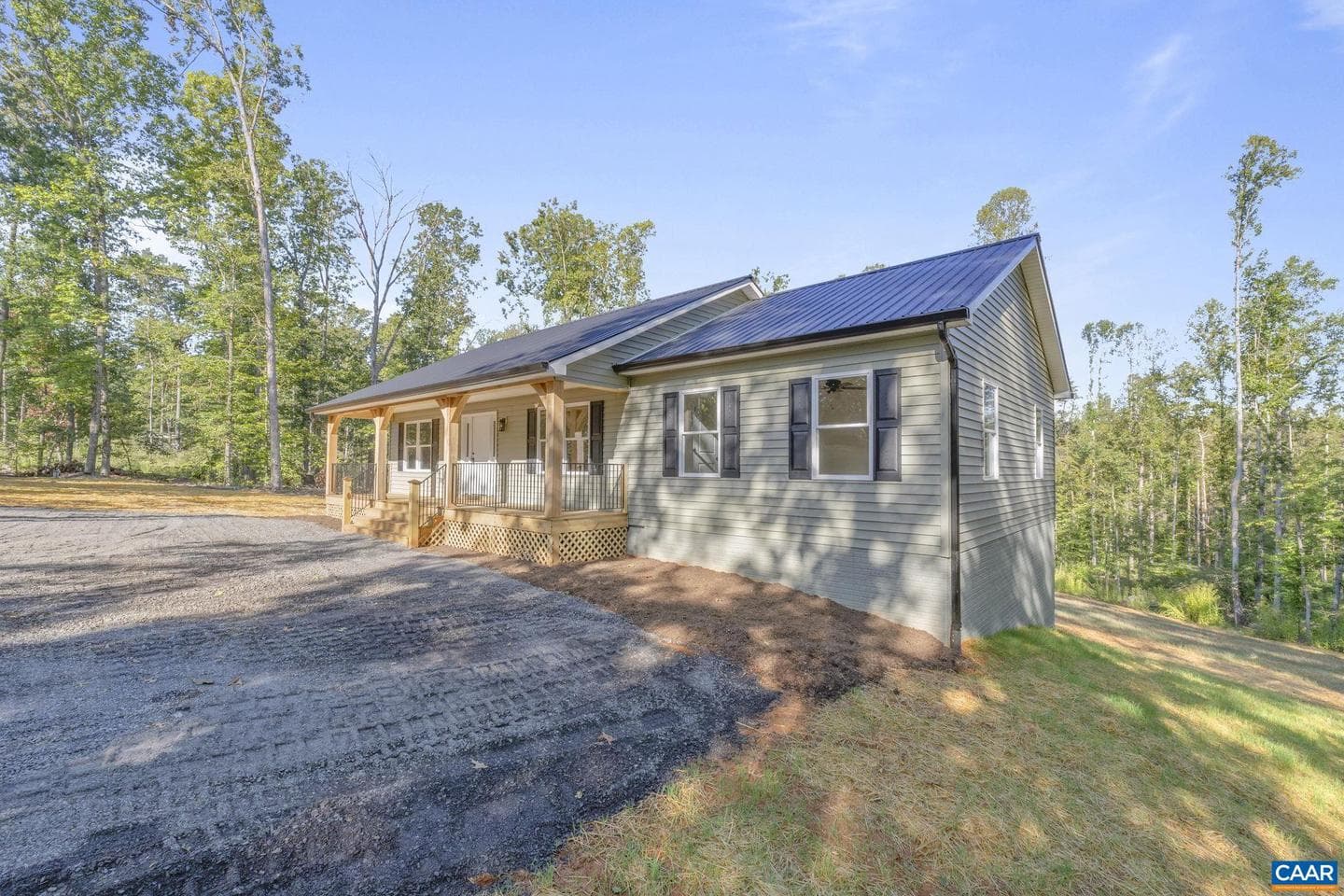 14116 Dickerson Ln photo 4