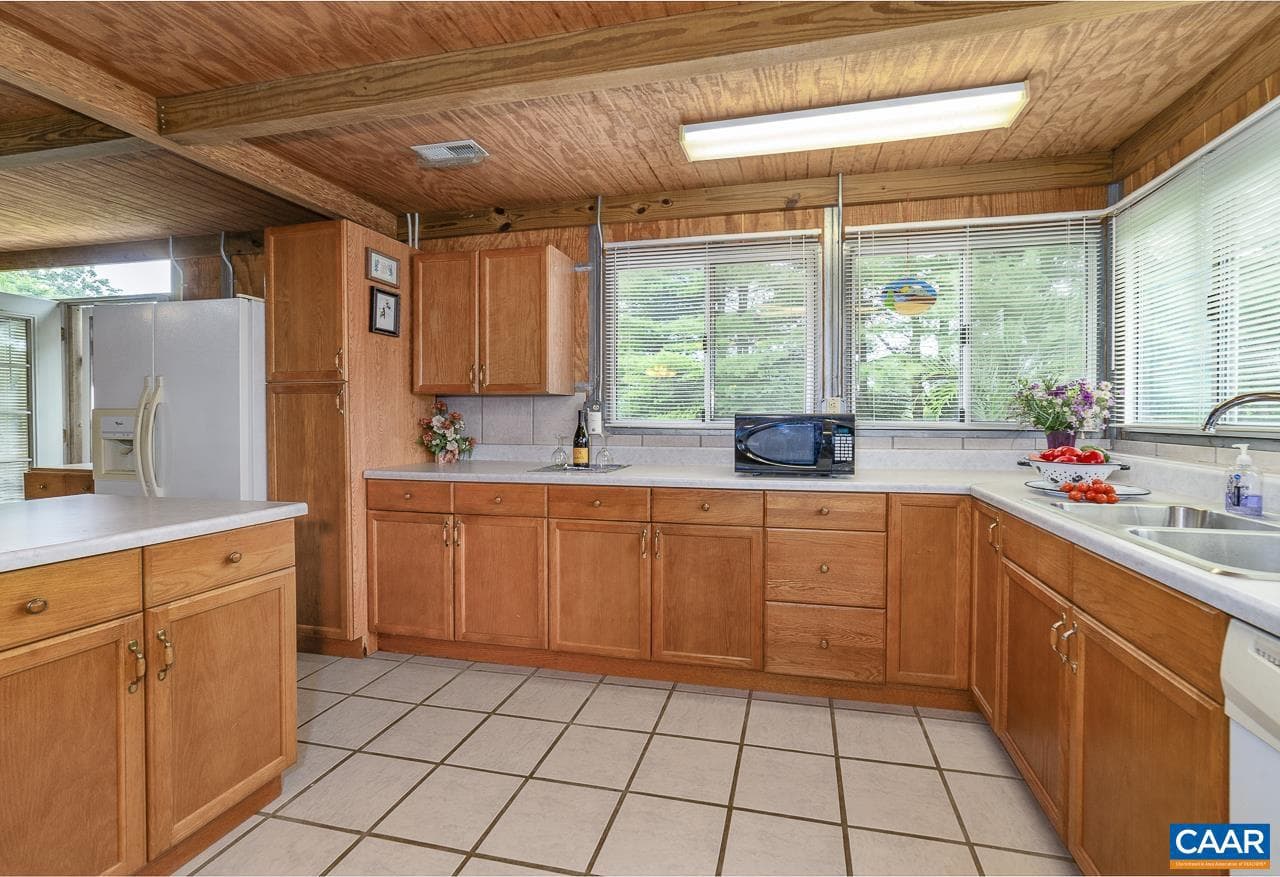 9195 Springwood Rd photo 56
