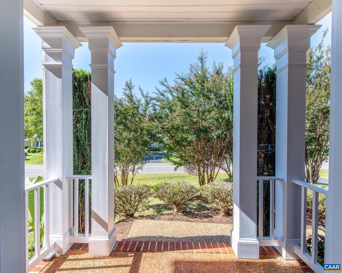 1775 Verona Dr photo 3