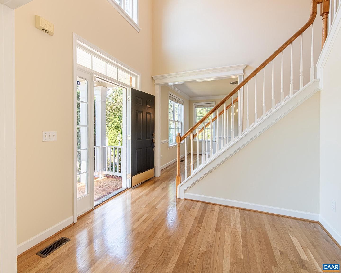 1775 Verona Dr photo 4
