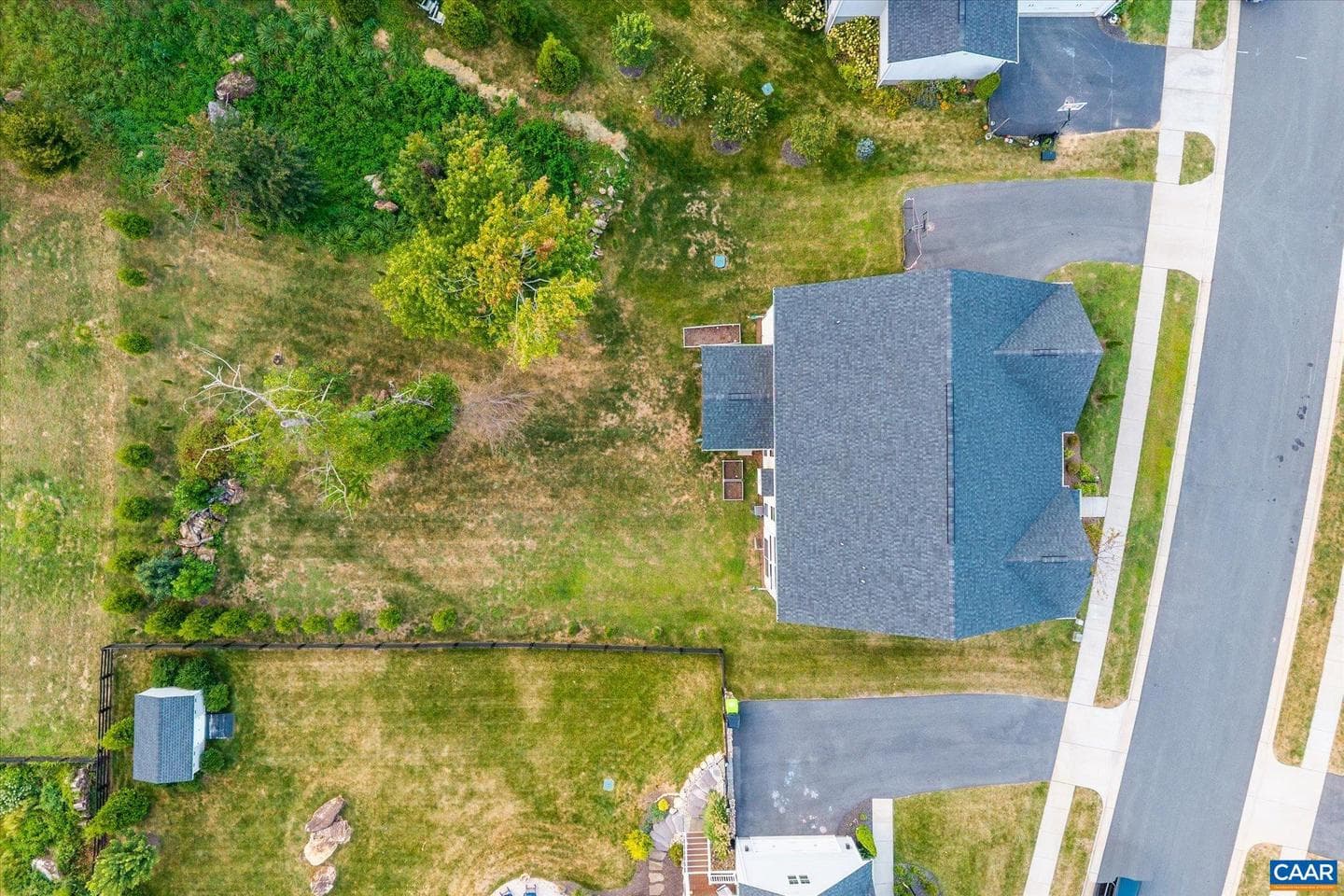 5626 Mckinley Ln photo 9