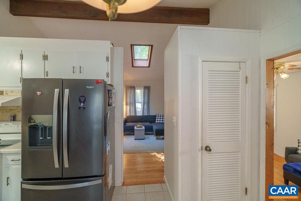 305 Stratford Cir photo 13