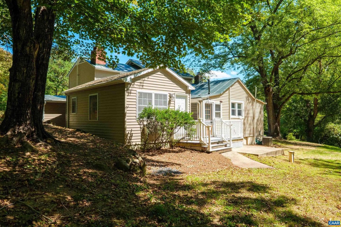 299 Sunrise Dr photo 32