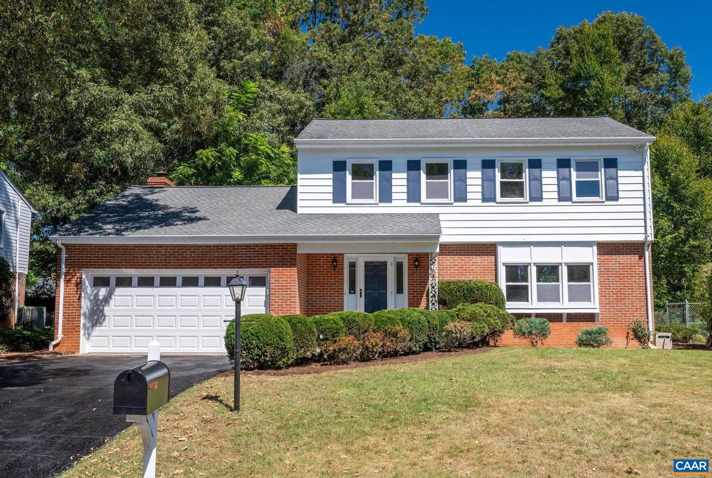 307 Eastbrook Dr photo 1